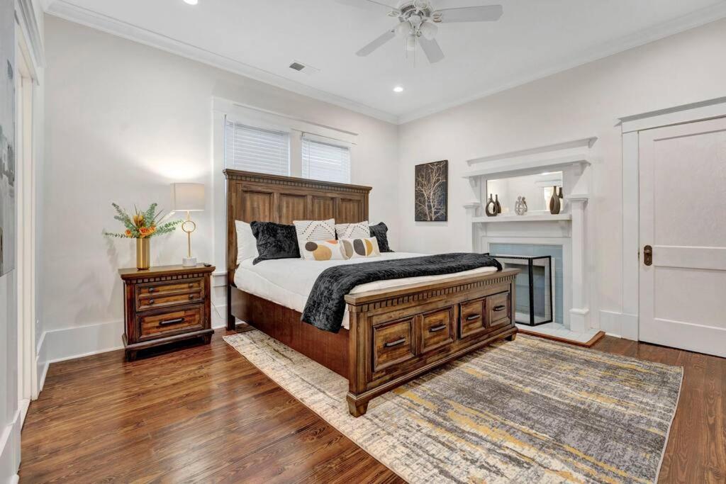 The Victorian - Elegant 3Br Home Near Overton Memphis Eksteriør billede