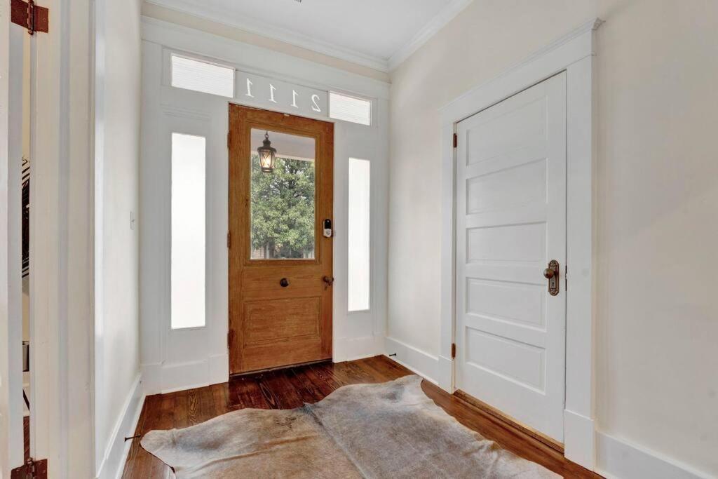 The Victorian - Elegant 3Br Home Near Overton Memphis Eksteriør billede