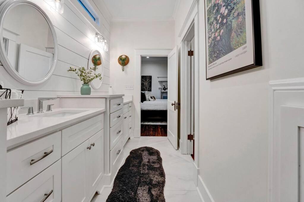 The Victorian - Elegant 3Br Home Near Overton Memphis Eksteriør billede